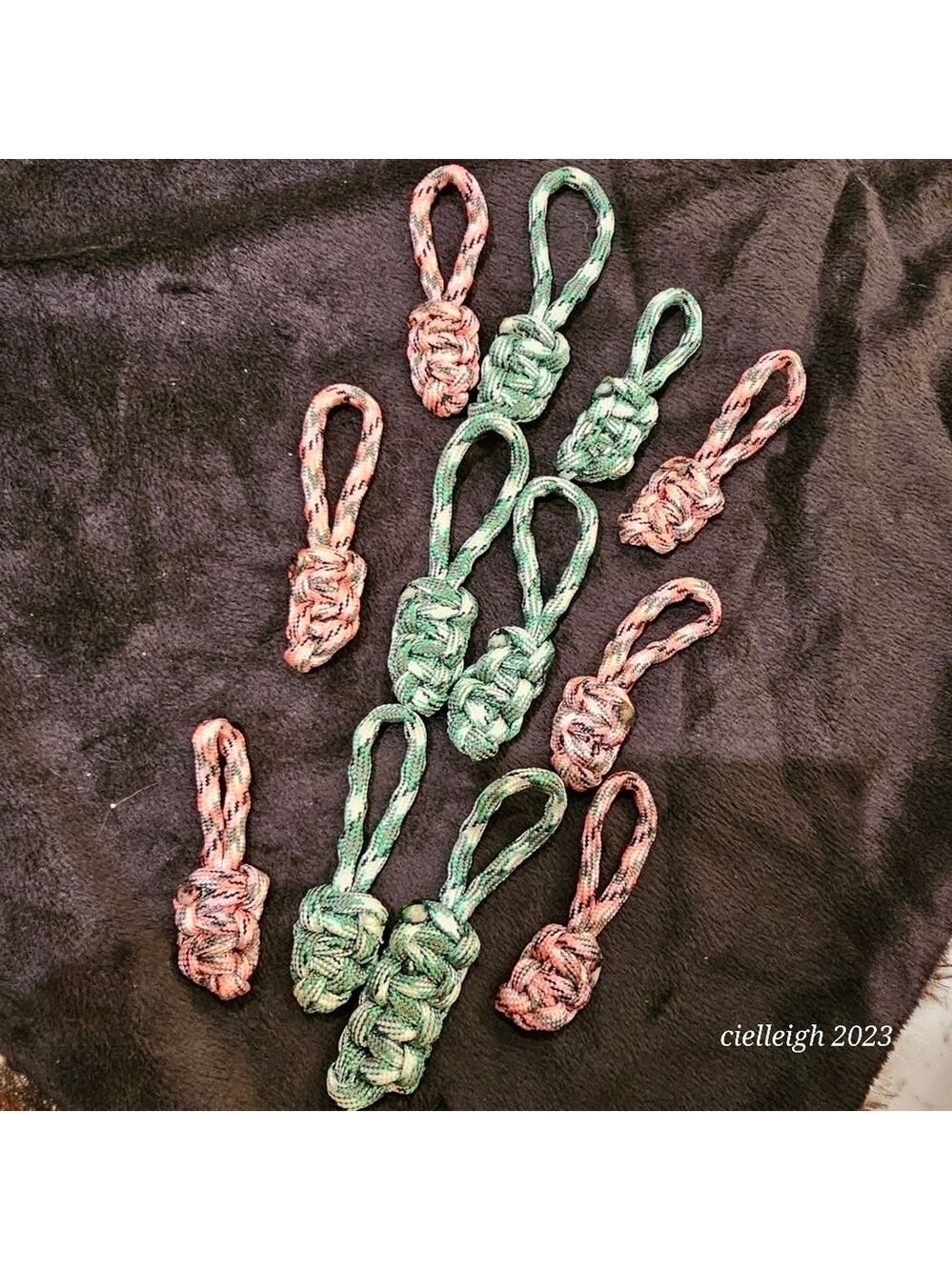Lot of paracord zipper pulls